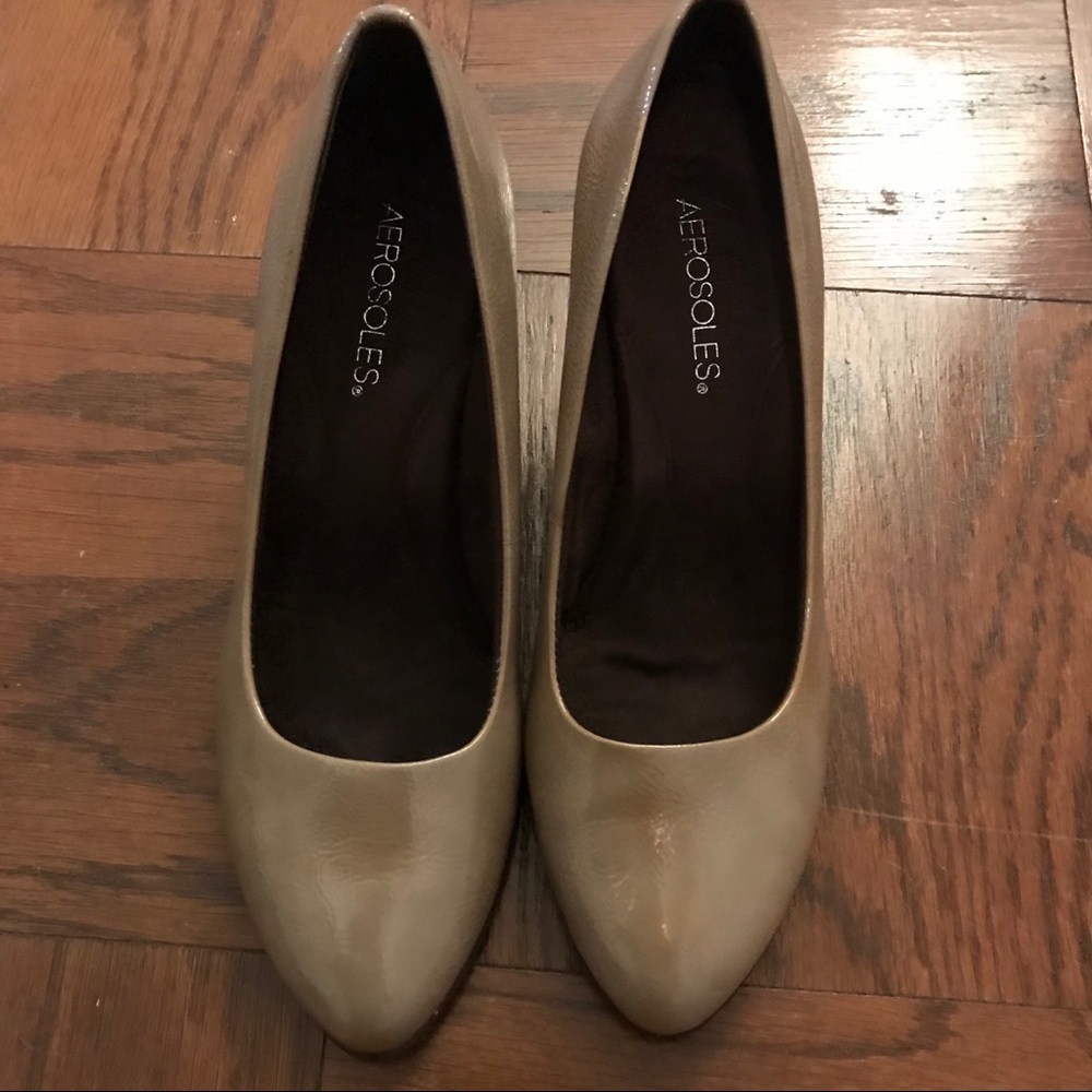 Grey patent leather pumps heels by Aerosoles